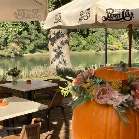 Part Kavezo Es Apartman 酒店 Martfů